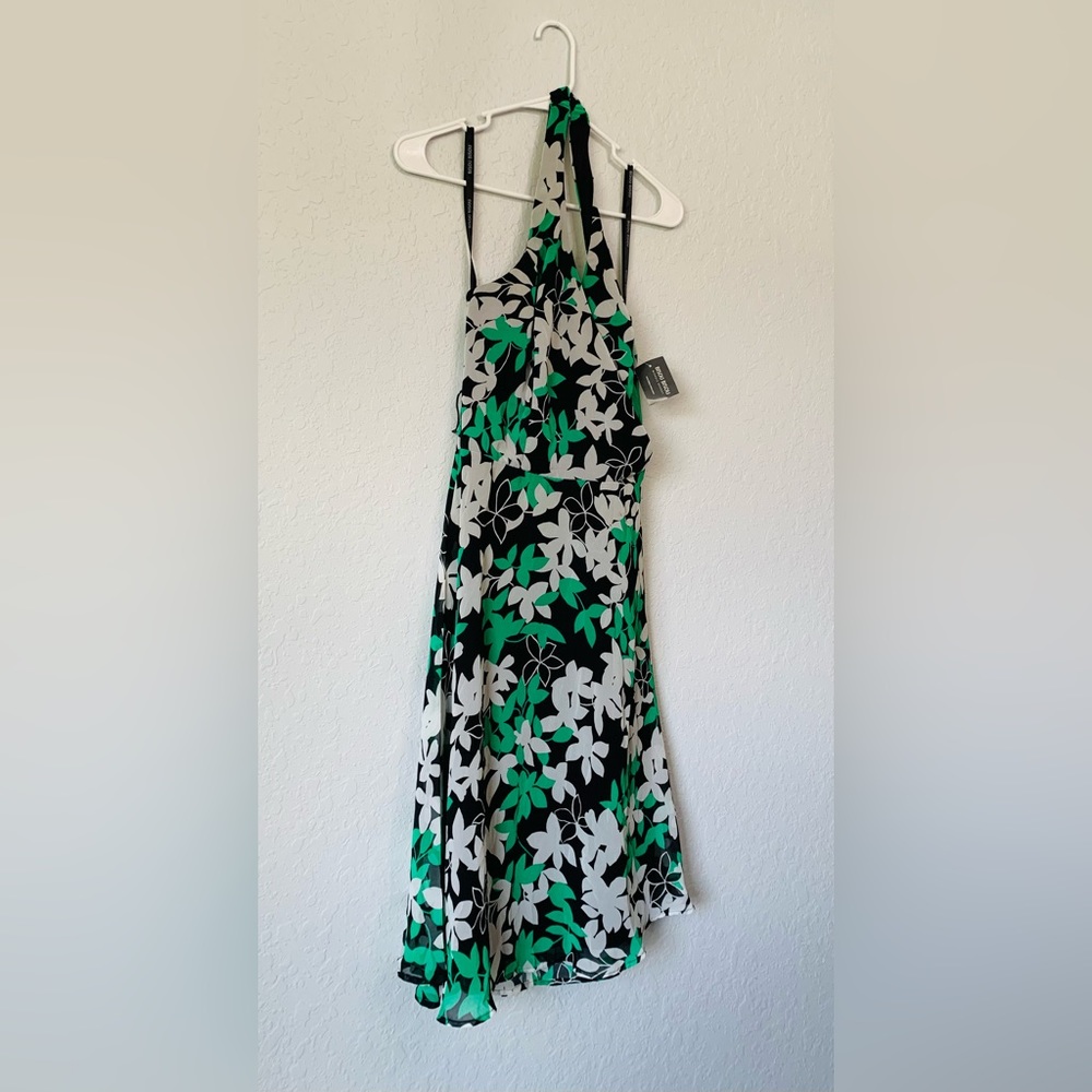 Bisou BLK/green/WHT size 8